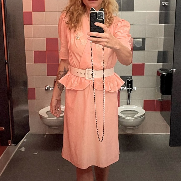 Blush pink vintage peplum knee length dress - Picture 11 of 17